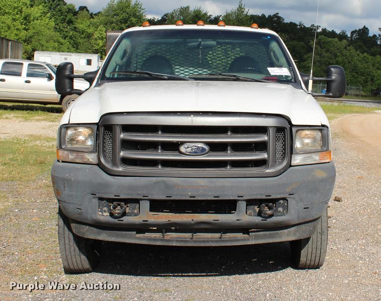 image for item DA2719 2003 Ford F450 Super Duty flatbed truck