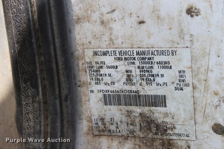 image for item DA2719 2003 Ford F450 Super Duty flatbed truck