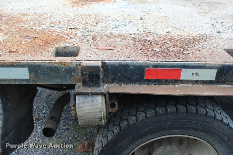 image for item DA2719 2003 Ford F450 Super Duty flatbed truck