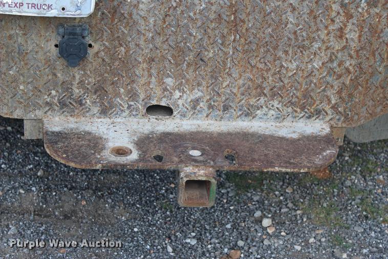 image for item DA2719 2003 Ford F450 Super Duty flatbed truck