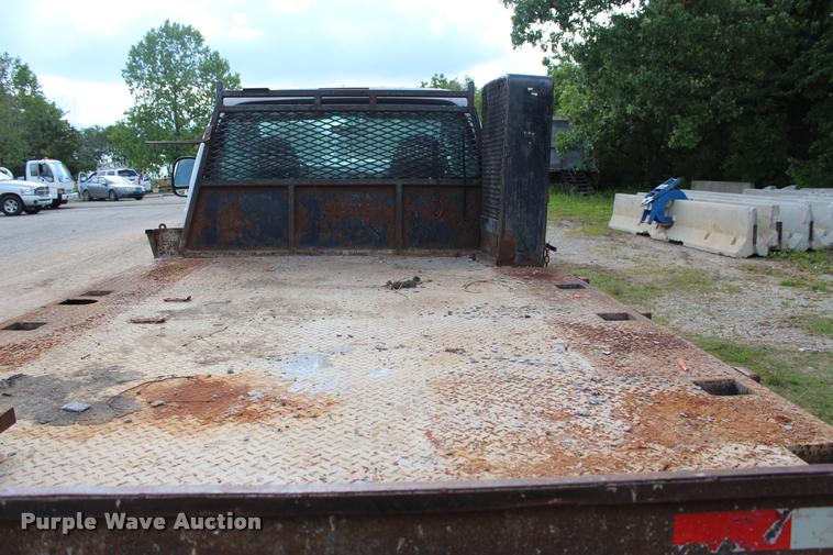image for item DA2719 2003 Ford F450 Super Duty flatbed truck