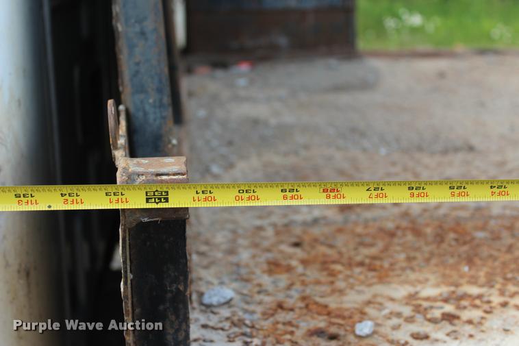 image for item DA2719 2003 Ford F450 Super Duty flatbed truck