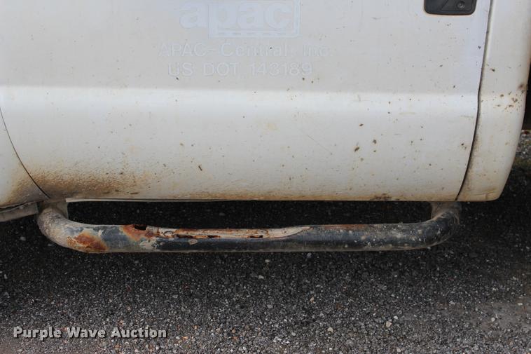 image for item DA2719 2003 Ford F450 Super Duty flatbed truck