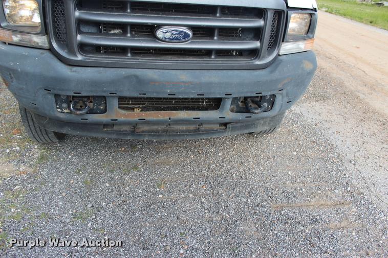 image for item DA2719 2003 Ford F450 Super Duty flatbed truck