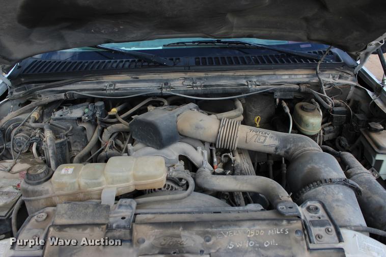 image for item DA2719 2003 Ford F450 Super Duty flatbed truck