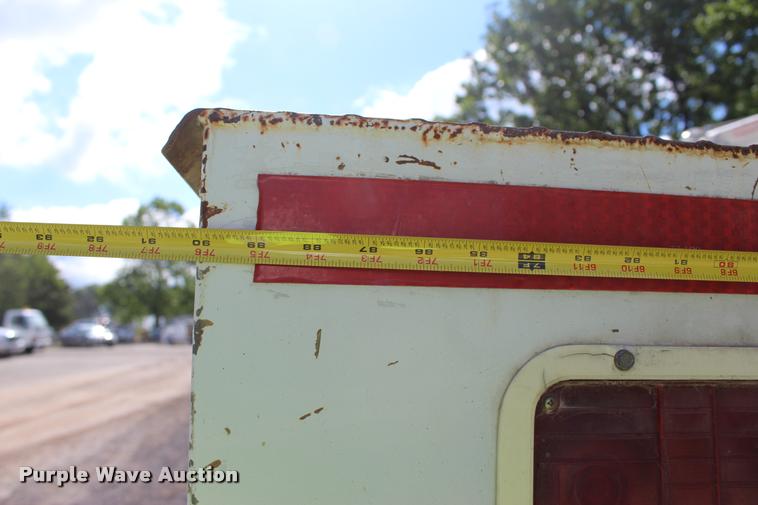 image for item DA2720 2006 GMC C5500 utility truck with crane