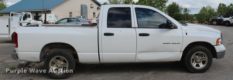 image for item DA2721 2005 Dodge Ram 1500 Quad Cab pickup truck
