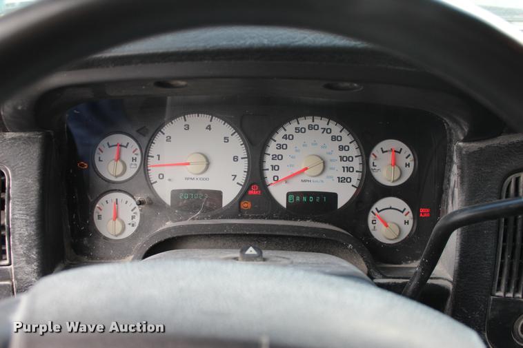 image for item DA2721 2005 Dodge Ram 1500 Quad Cab pickup truck