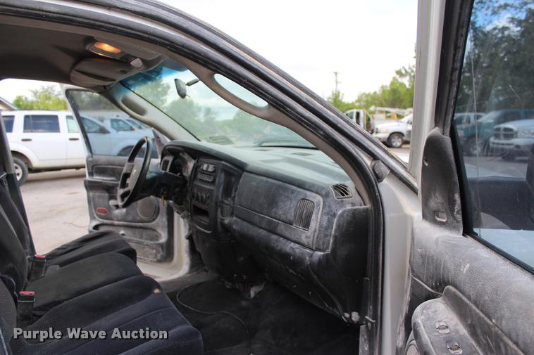 image for item DA2721 2005 Dodge Ram 1500 Quad Cab pickup truck