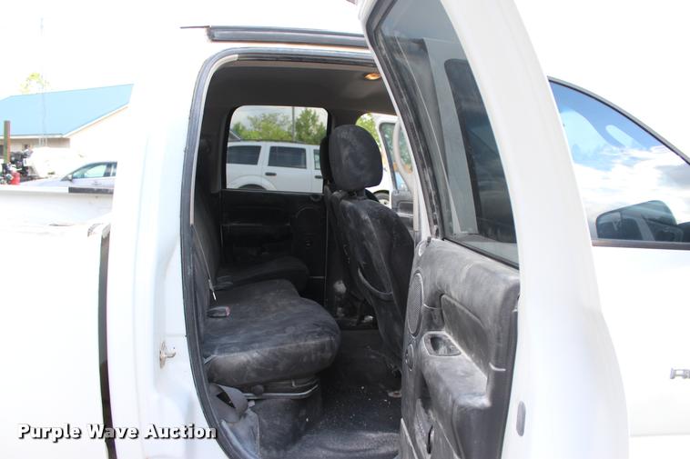 image for item DA2721 2005 Dodge Ram 1500 Quad Cab pickup truck