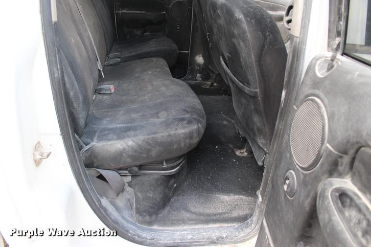 image for item DA2721 2005 Dodge Ram 1500 Quad Cab pickup truck