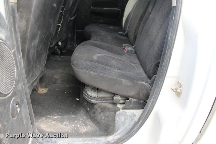 image for item DA2721 2005 Dodge Ram 1500 Quad Cab pickup truck