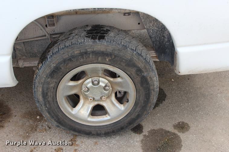 image for item DA2721 2005 Dodge Ram 1500 Quad Cab pickup truck