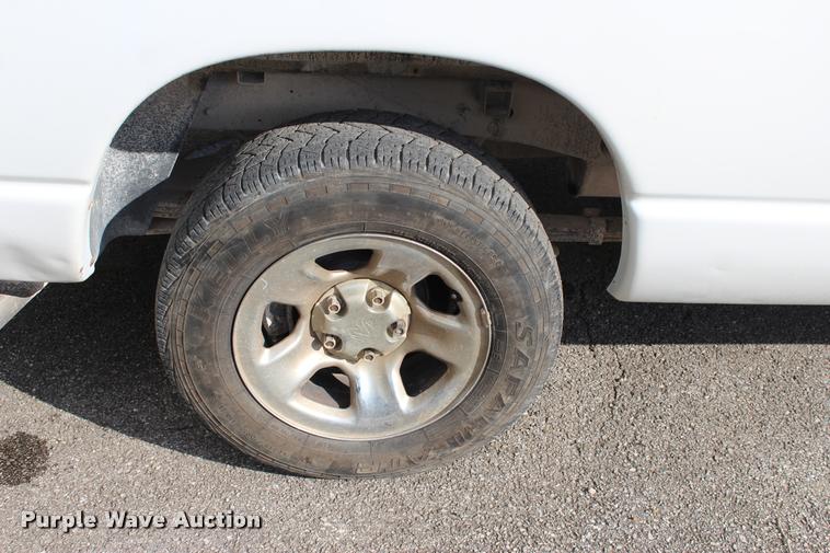 image for item DA2721 2005 Dodge Ram 1500 Quad Cab pickup truck