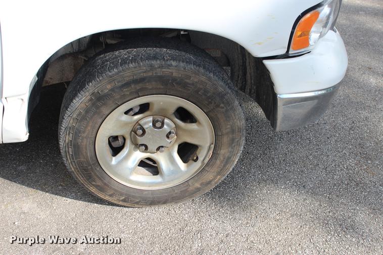image for item DA2721 2005 Dodge Ram 1500 Quad Cab pickup truck