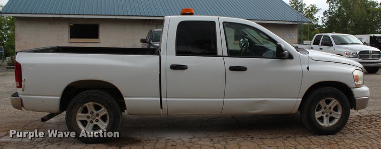 image for item DA2722 2006 Dodge Ram 1500 Quad Cab pickup truck