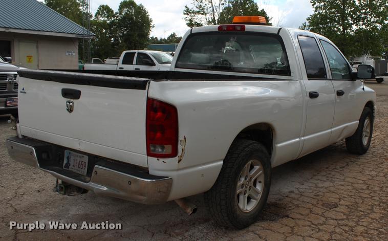 image for item DA2722 2006 Dodge Ram 1500 Quad Cab pickup truck