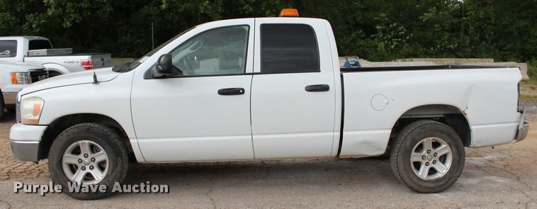 image for item DA2722 2006 Dodge Ram 1500 Quad Cab pickup truck