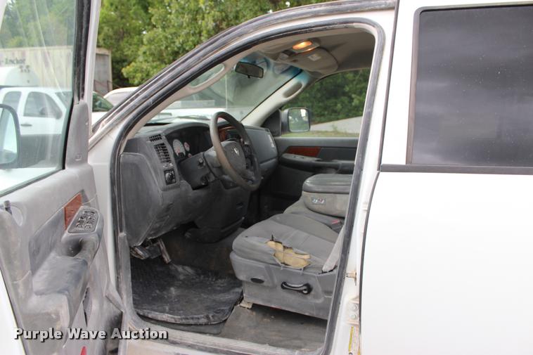 image for item DA2722 2006 Dodge Ram 1500 Quad Cab pickup truck