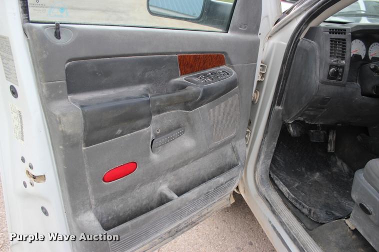image for item DA2722 2006 Dodge Ram 1500 Quad Cab pickup truck