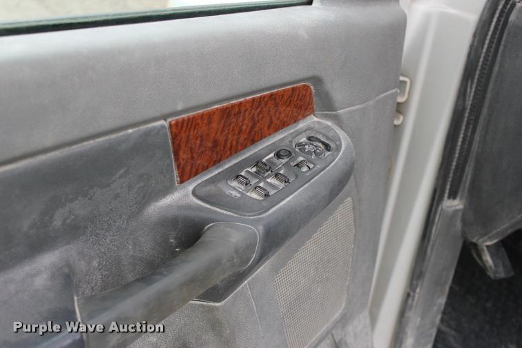 image for item DA2722 2006 Dodge Ram 1500 Quad Cab pickup truck