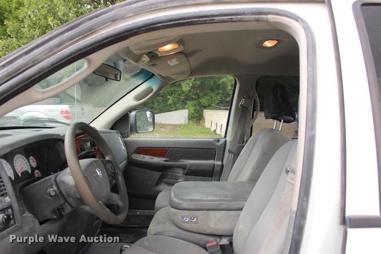 image for item DA2722 2006 Dodge Ram 1500 Quad Cab pickup truck
