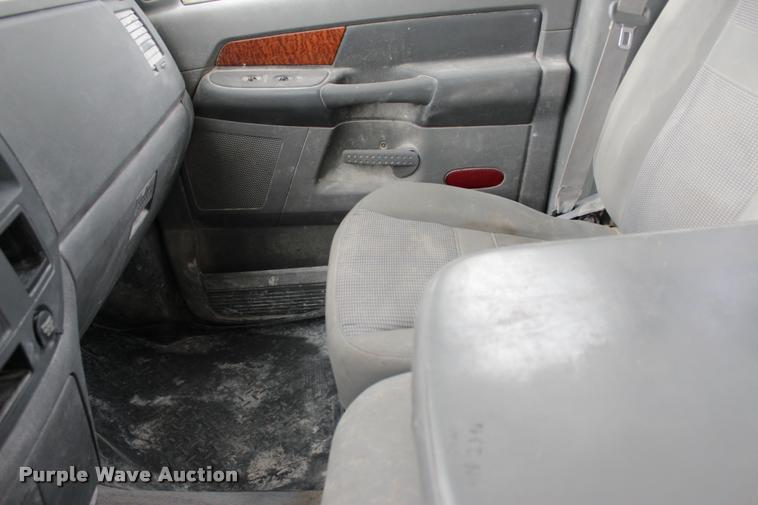 image for item DA2722 2006 Dodge Ram 1500 Quad Cab pickup truck