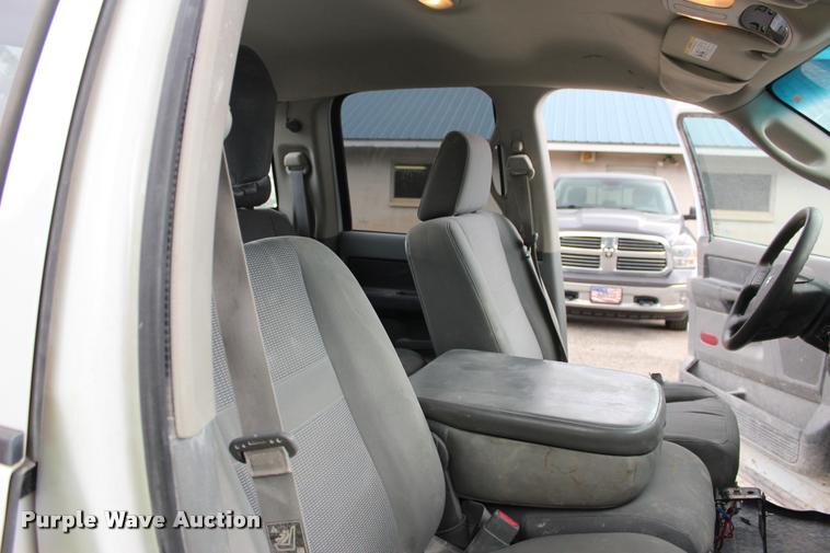 image for item DA2722 2006 Dodge Ram 1500 Quad Cab pickup truck