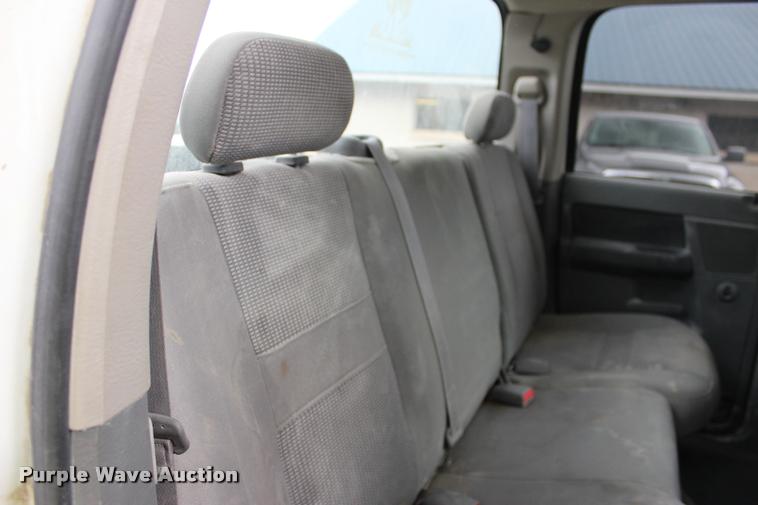 image for item DA2722 2006 Dodge Ram 1500 Quad Cab pickup truck