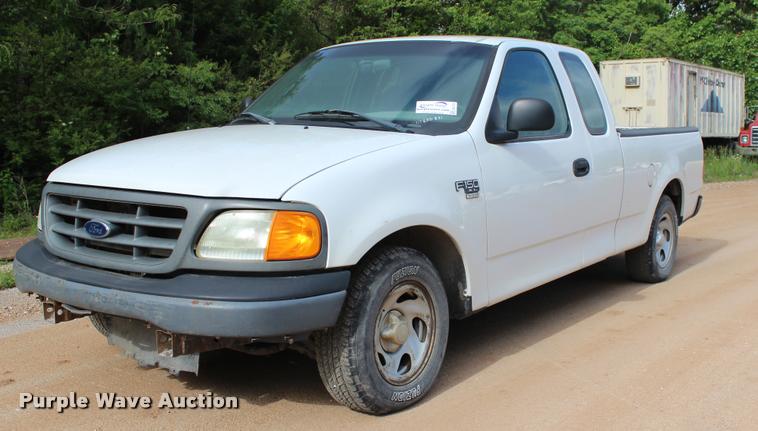 image for item DA2723 2004 Ford F150 SuperCab pickup truck