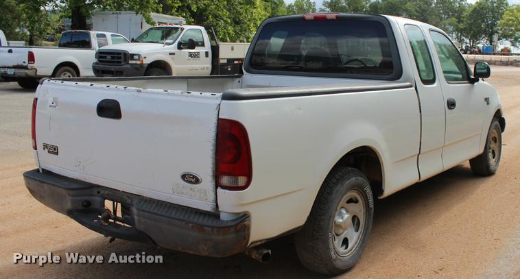 image for item DA2723 2004 Ford F150 SuperCab pickup truck