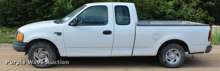 image for item DA2723 2004 Ford F150 SuperCab pickup truck