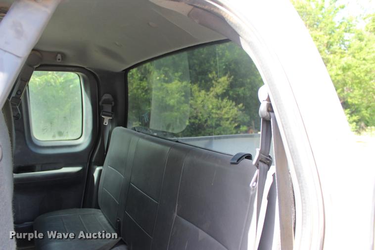 image for item DA2723 2004 Ford F150 SuperCab pickup truck