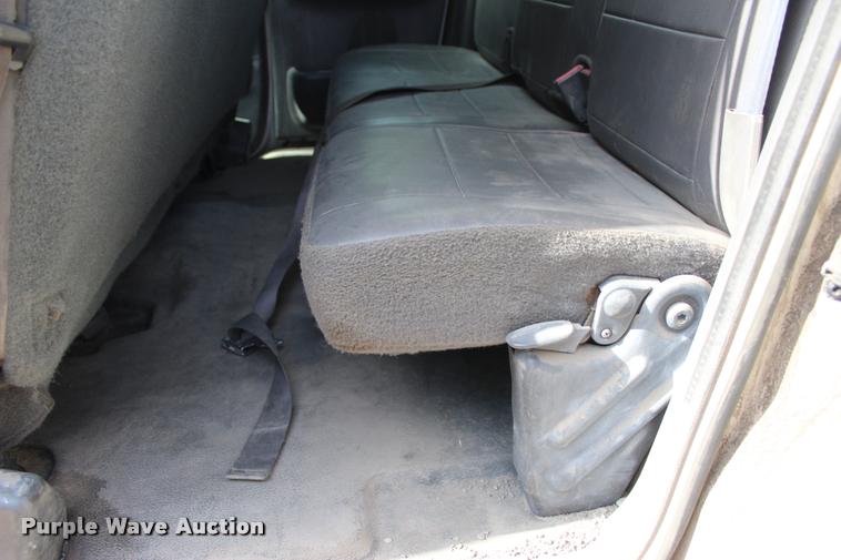 image for item DA2723 2004 Ford F150 SuperCab pickup truck