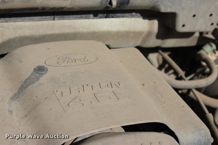 image for item DA2723 2004 Ford F150 SuperCab pickup truck