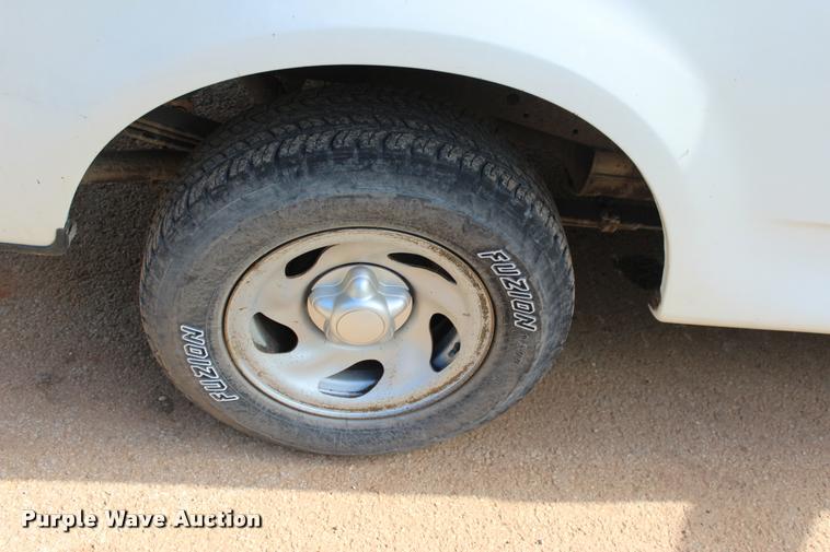 image for item DA2723 2004 Ford F150 SuperCab pickup truck