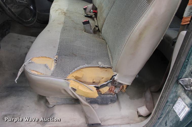 image for item DA2724 1997 Ford F150 SuperCab pickup truck