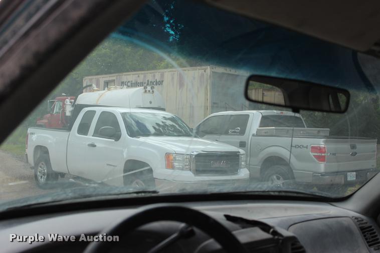 image for item DA2724 1997 Ford F150 SuperCab pickup truck