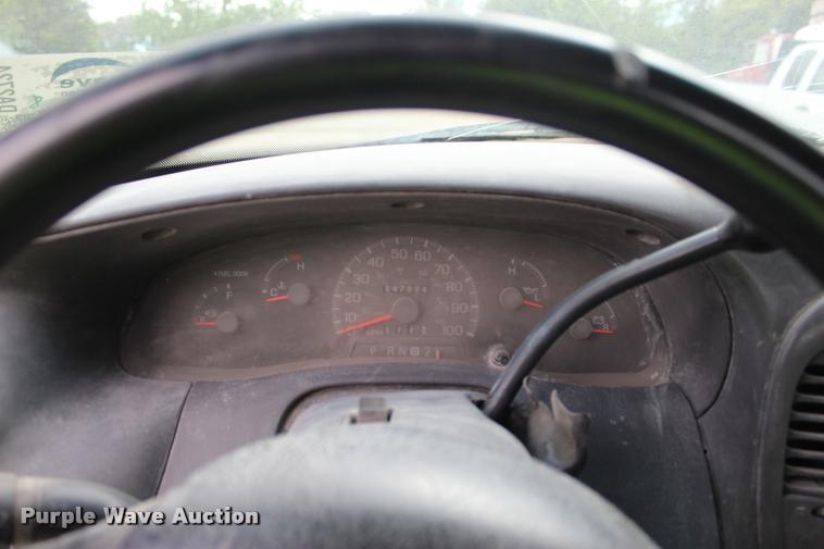 image for item DA2724 1997 Ford F150 SuperCab pickup truck