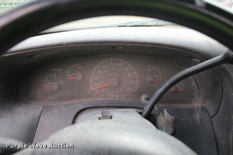 image for item DA2724 1997 Ford F150 SuperCab pickup truck