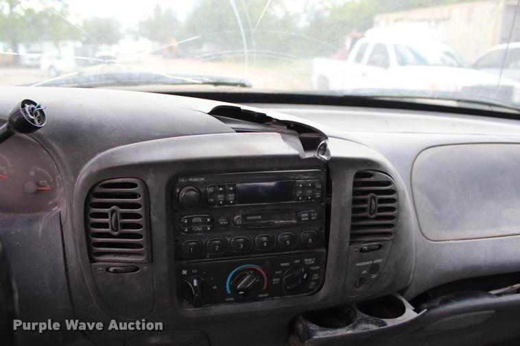 image for item DA2724 1997 Ford F150 SuperCab pickup truck