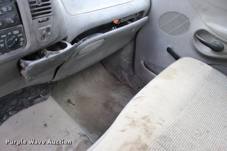 image for item DA2724 1997 Ford F150 SuperCab pickup truck