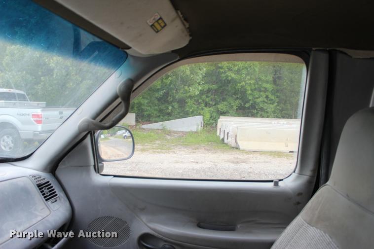 image for item DA2724 1997 Ford F150 SuperCab pickup truck