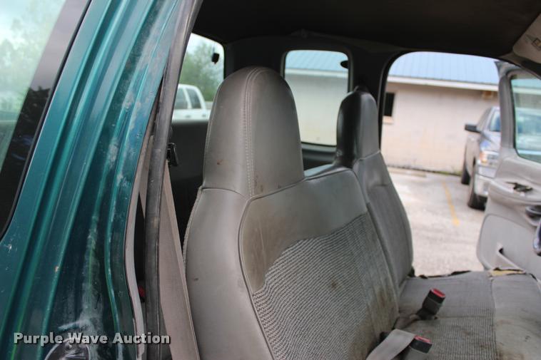 image for item DA2724 1997 Ford F150 SuperCab pickup truck