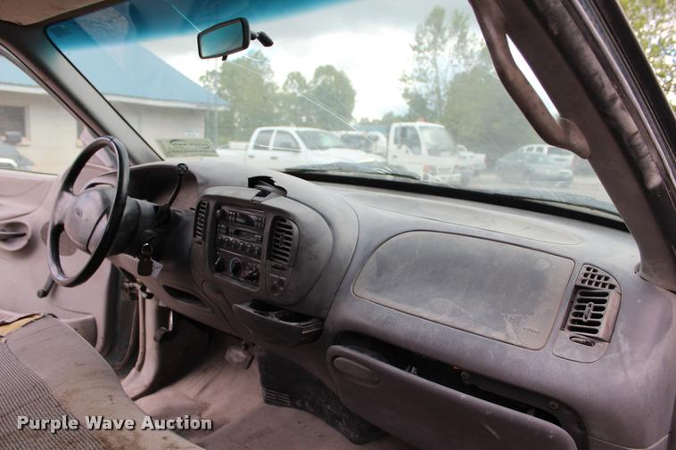 image for item DA2724 1997 Ford F150 SuperCab pickup truck