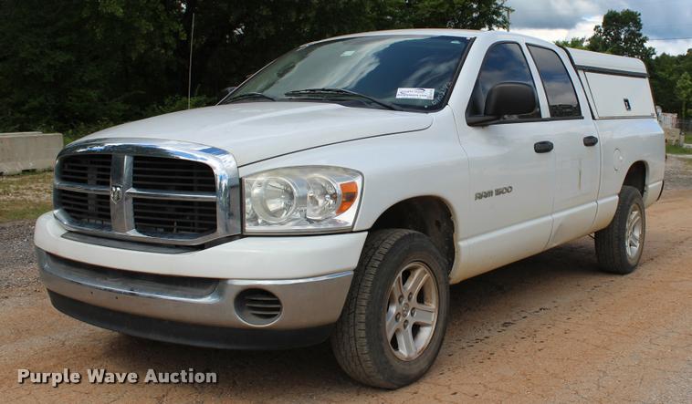 image for item DA2725 2007 Dodge Ram 1500 Quad Cab pickup truck