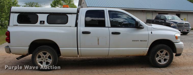 image for item DA2725 2007 Dodge Ram 1500 Quad Cab pickup truck