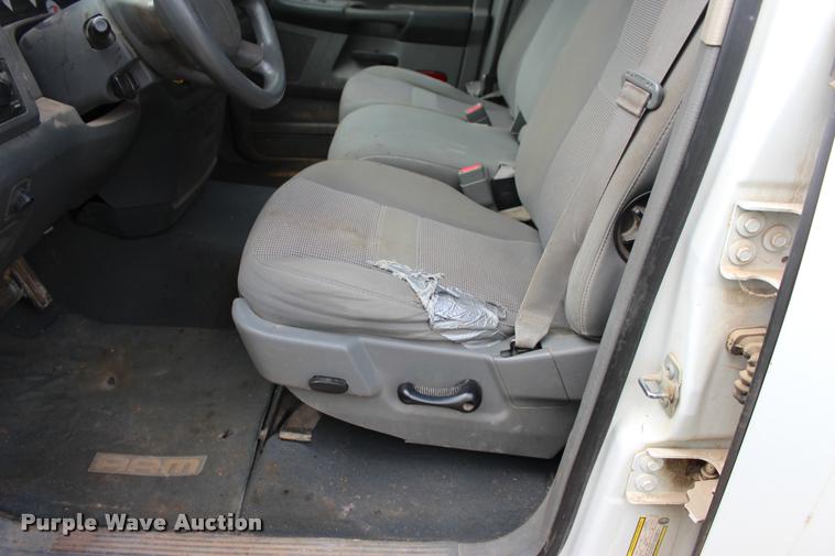 image for item DA2725 2007 Dodge Ram 1500 Quad Cab pickup truck