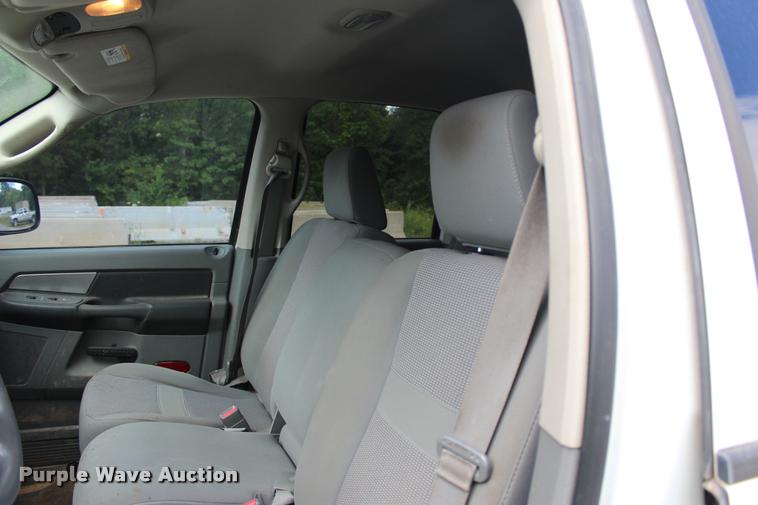 image for item DA2725 2007 Dodge Ram 1500 Quad Cab pickup truck