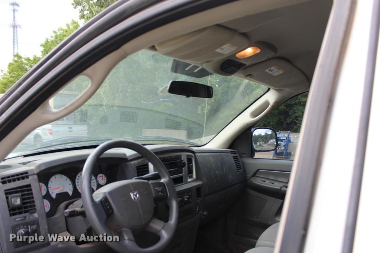 image for item DA2725 2007 Dodge Ram 1500 Quad Cab pickup truck